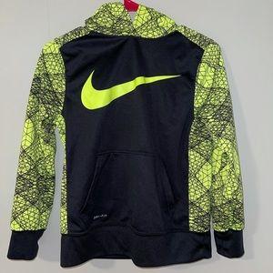 boys nike sweatshirt